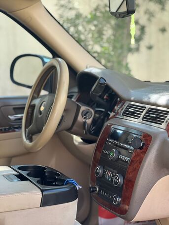 Riffa, Vehicles, Cars & Trucks , BHD 3900,  CHEVROLET TAHOE LT 2011 BLACK,  2011,  Automatic,  190000 KM,