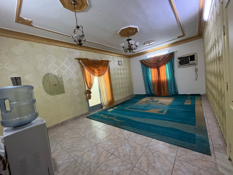 Jeddah, Apartments/Houses, SAR 2000/month,  3 BR,  SAR 2000/month  3 BR , 2 BH Loking For Indian Family.
