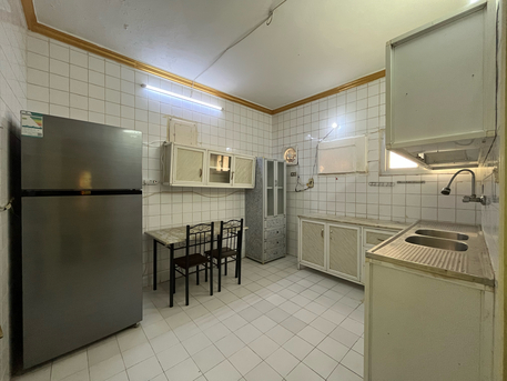 Jeddah, Apartments/Houses, SAR 2000/month,  3 BR,  SAR 2000/month  3 BR , 2 BH Loking For Indian Family.