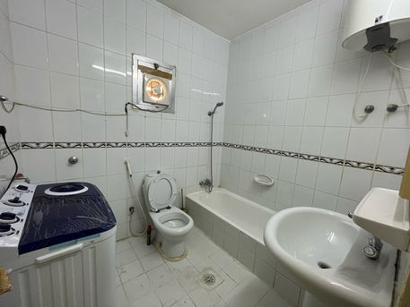 Jeddah, Apartments/Houses, SAR 2000/month,  3 BR,  SAR 2000/month  3 BR , 2 BH Loking For Indian Family.