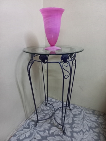 Riyadh, Furniture, SAR 20,  Glass Top Iron Table & Pink Glass Vase