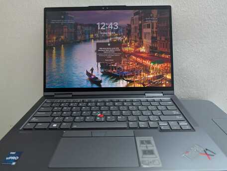 Jeddah, Computers, SAR 2350,  Laptop Lenovo Thinkpad X1 Yoga Gen 7