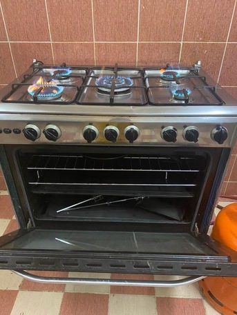 Riyadh, Household Items, SAR 800,  Fridge And Stove For Urgent Sale