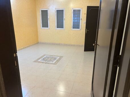 Al Naseem, Villas, SAR 60000,  FAMILY VILLA TOTAL GROND AND FIRST FLOOR BIG HOUSE SUTABLE FOR BIG FAMILY