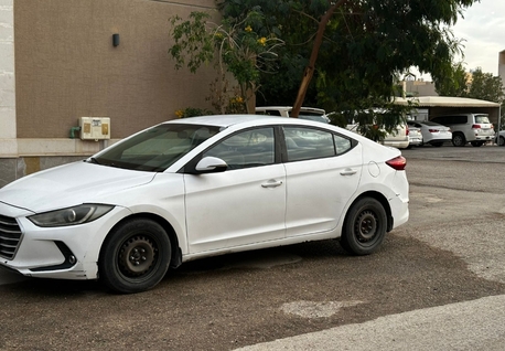 Riyadh, Vehicles, Cars & Trucks , SAR 26000,  Hyundai Elantra,  2018,  Automatic,  315000 KM,  Hyundai Elentra  Gear