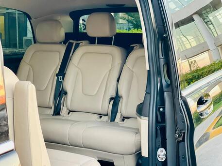 Cairo, Automotive, ايجار مرسيدس فيانو لحضور المؤتمرات والأج