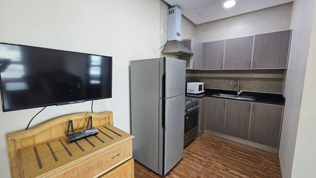 Burhama, Apartments/Houses, BHD 270/month,  1 BR,  Unlimited EWA, Nearby Danamall, Sanabis, Family Building.39128508 Benny.