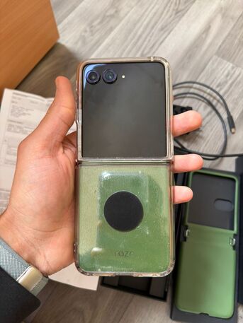 Riyadh, Mobile Phones, SAR 2000,  Motorola Razar 50Ultra