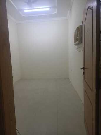 Gudaibiya, Apartments/Houses, BHD 180/month,  1 BR,  1 BHK Flat With EWA Opp Palace Mosques Monthly Rent Only BD 180/-