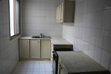 Gudaibiya, Apartments/Houses, BHD 220/month,  2 BR,  2 Bedrooms Flat With Ewa Limit BD 20 Near Arfa Mobile Gudaibiya