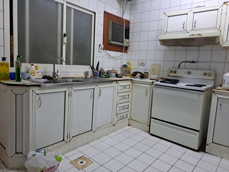 Akrabia, Bedspace Available, SAR 600/month,  SAR 600/month, Bed Space Available For Executive Bachelor