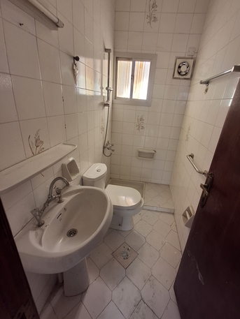 Hoora, Apartments/Houses, BHD 160/month,  2 BR,  2bhk 2bath Closed Kitchen Lift 160bd With Out Ewa With Out Ac