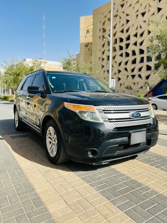 Riyadh, Vehicles, Cars & Trucks , SAR 28500,  Ford Explorer,  2014,  Automatic,  380000 KM,    MODEL NEAT CAR FOR SALE