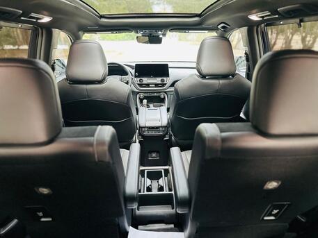Salmaniya, Vehicles, Cars & Trucks , BHD 17500,  Toyota Highlander Hybrid,  2024,  Automatic,  26000 KM,  TOYOTA GRAND HIGHLANDER PLATINUM (HYBRID)  MODEL FULLY LOADED WITH PANORAMIC SUNROOF C