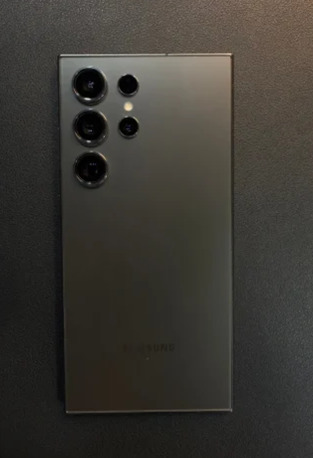 Al Andalus, Mobile Phones, SAR 2500,  Samsung S24 ULTRA | 256/8 GB | Titanium Black | Mint Condition