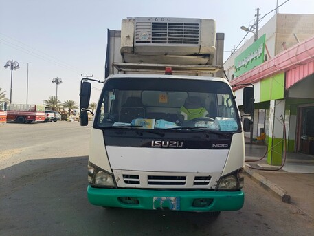 Riyadh, Vehicles, Cars & Trucks , SAR 60000,  5 Meters BOX Isuzu Dayana Freezer 2008 Model For Sale للبيع,  2008,  Manual,  1 KM,
