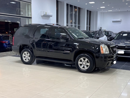 Manama, Vehicles, Cars & Trucks , BHD 3900,  GMC Yukon,  2013,  Automatic,  260600 KM,    (Black)