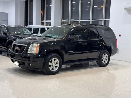Manama, Vehicles, Cars & Trucks , BHD 3900,  GMC Yukon,  2013,  Automatic,  260600 KM,    (Black)