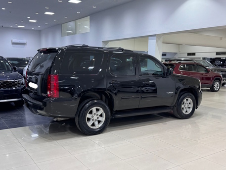 Manama, Vehicles, Cars & Trucks , BHD 3900,  GMC Yukon,  2013,  Automatic,  260600 KM,    (Black)