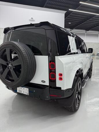 Riyadh, Vehicles, Cars & Trucks , SAR 220000,  Land Rover Defender,  2020,  Automatic,  128000 KM,    Full Options