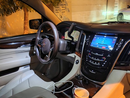 Saar, Vehicles, Cars & Trucks , BHD 12000,  Cadillac Escalade,  2015,  Automatic,  86000 KM,   Escalade 86k Gulf Specs