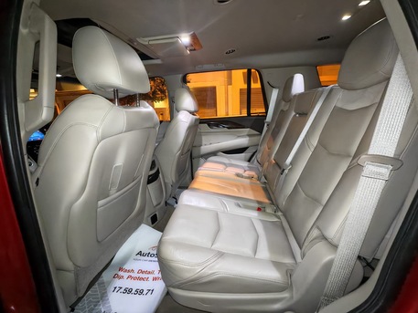 Saar, Vehicles, Cars & Trucks , BHD 11000,  Cadillac Escalade,  2015,  Automatic,  86000 KM,   Escalade 86k Gulf Specs