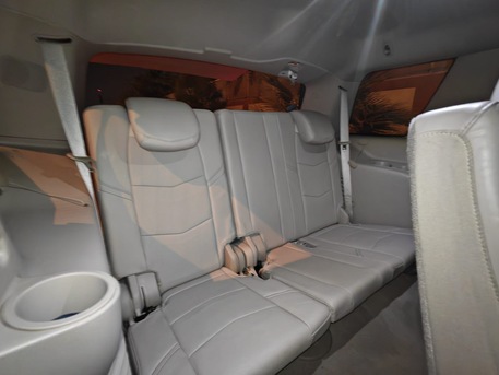 Saar, Vehicles, Cars & Trucks , BHD 11000,  Cadillac Escalade,  2015,  Automatic,  86000 KM,   Escalade 86k Gulf Specs