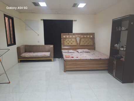 Al Malaz, Apartments/Houses, 20000/month,  Furnished,  1 BR,  Villa Portion For Rent