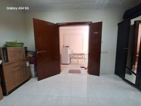 Al Malaz, Apartments/Houses, 20000/month,  Furnished,  1 BR,  Villa Portion For Rent
