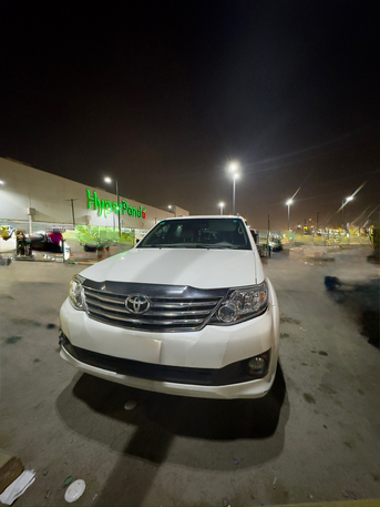 Riyadh, Vehicles, Cars & Trucks , SAR 59000,  Toyota Fortuner,  2015,  Automatic,  341000 KM,  Fortuner  - First Owner - Prestige Condition
