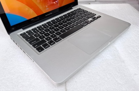 Manama, Computers, BHD 58,  MacBook Pro Core I5 13" HD LED Display 8GB RAM + 320GB HDD Ready To Use Very Good Working
