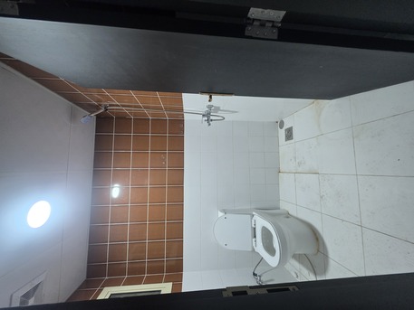 Manama, Apartments/Houses, BHD 140/month,  @1BATHROOM Kitchen With Electricity( No Limit)