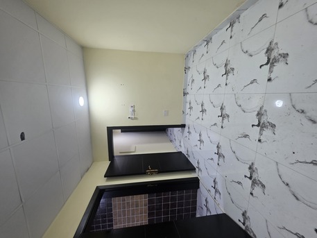 Manama, Apartments/Houses, BHD 140/month,  @1BATHROOM Kitchen With Electricity( No Limit)