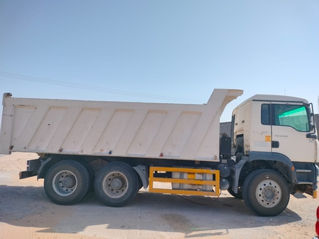 Hofuf, Vehicles, Cars & Trucks , SAR 15000,  Mitsubishi Truck,  2007,  Manual,  450000 KM,  Dump Truck For Rent With Driver