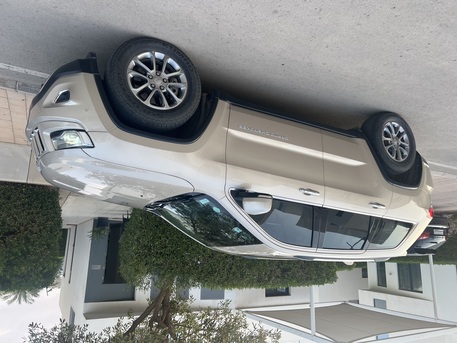 Riyadh, Vehicles, Cars & Trucks , SAR 75000,  Jeep Grand Cherokee Limited,  2015,  Automatic,  183600 KM,   5.7L V8, Excellent Condition