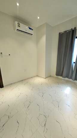 Salmaniya, Apartments/Houses, BHD 200/month,  1 BR,  1 Bedroom Semi Furnished Flat For Rent With Ewa