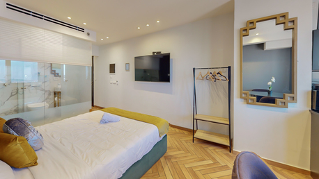 Jerusalem, Apartments/Houses, ILS 299/day,  Furnished,  Studio,  20 Sq. Meter,  Studio Apartment - View Of The Old City - Bomb Shelter - Netflix