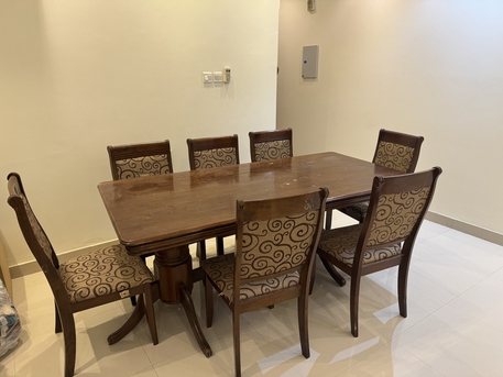 Al Narjis, Furniture, SAR 300,  7 SEATER DINNING TABLE AND NEW CLOTH STAND