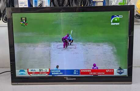 Manama, Computers, BHD 23,  Skyworth 32" LED TV - Good Working Condition With Remote