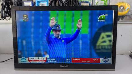 Manama, Computers, BHD 23,  Skyworth 32" LED TV - Good Working Condition With Remote
