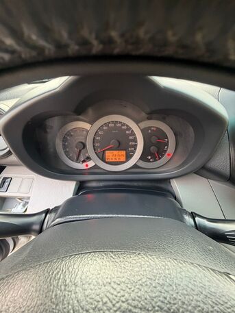 Jidhafs, Vehicles, Cars & Trucks , BHD 2500,  Toyota RAV4,  2008,  Automatic,  200000 KM,  Need To Sale  Car