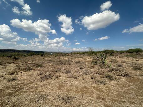 Nairobi, Residential Plots, KES 2700000,  43560 Sq. Meter,  1 Acre Land In Ngong Suswa Rd