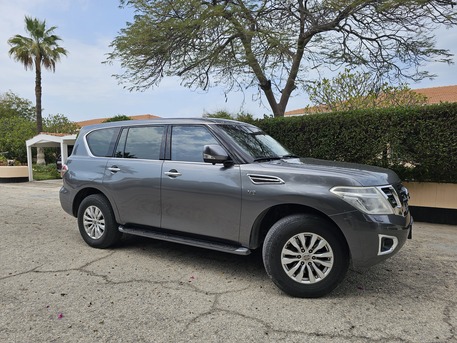 Manama, Vehicles, Cars & Trucks , BHD 11500,  Nissan Patrol,  2015,  Automatic,  94500 KM,  Single Owner. Car Fully Maintained/serviced By Agent YK Almoayed