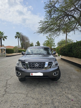 Manama, Vehicles, Cars & Trucks , BHD 11500,  Nissan Patrol,  2015,  Automatic,  94500 KM,  Single Owner. Car Fully Maintained/serviced By Agent YK Almoayed