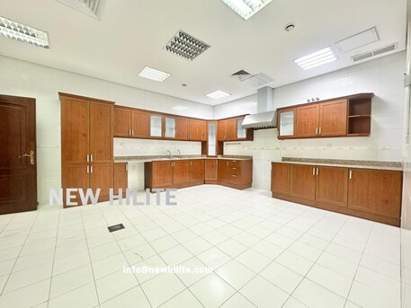 Kuwait City, Apartments/Houses, KWD 1000/month,  4 BR,  Spacious 4 Master Bedroom Full-Floor Apartment For Rent In Qortuba