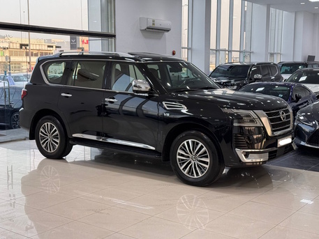 Manama, Vehicles, Cars & Trucks , BHD 16900,  Nissan Patrol Platinum,  2021,  Automatic,  156400 KM,    (Black)
