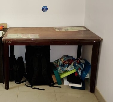 Zinj, Appliances, House Hold Items