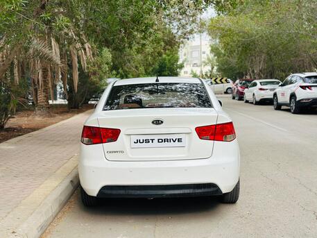 Salmaniya, Vehicles, Cars & Trucks , BHD 1950,  Kia Cerato,  2013,  Automatic,  170000 KM,    MODEL WELL MAINTAINED USED CAR CALL OR WHATSAPP ON 35400768 ,34355768