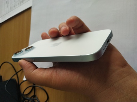 Al Aziziyah, Mobile Phones, SAR 2450,  IPhone 15 Only 10 Days Old Selling Just Because To Upgrade 17