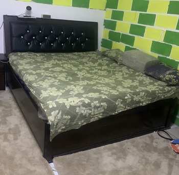 Al Hamra, Air Conditioners, SAR 1800,  Bedroom Items - Only 3 Months Used